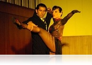 Tangó, a combok csókja