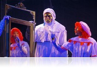 Adventi szerepcsere: színészek a jegyirodában