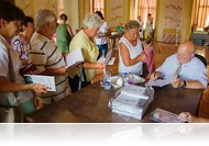 "És közöttetek járok..." - dr. Seregi János emlékezett Varga Ottó atyára a Batthyány kastély dísztermében