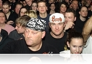 Csenddel üzentek - Óévbúcsúztató rockbuli a Sportházban