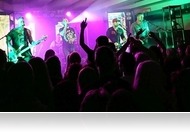 Teltházas dupla bulit csaptak Kowalskyék a Savaria Moziban (fotósorozattal)