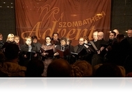 Szombathelyi Advent 2015: fellobbant a negyedik láng is az adventi koszorún