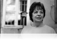 A Hold a hetedik házban – emberi sorsok Rakovszky Zsuzsa tolmácsolásában