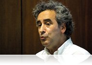 Formálni vagy informálni? – Kepes András előadása a Savaria Egyetemi Központban