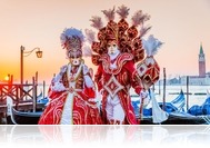 Kezdetét vette a velencei karnevál