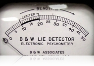 62 éves a hazugságvizsgáló