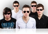 „Hiányzenét játszunk” – első évfordulóját ünnepli a West Alfa