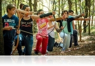 Beteg gyermekek megsegítéséért fut maratont csapattársaival egy szombathelyi lány