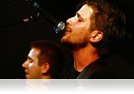 Aszfaltköltészet vs. folklór – A Suhancos koncertje a moziaulában