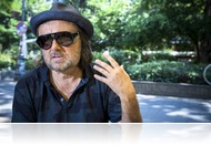 Papírok nélkül, alagutakban bujkálva szökött nyugatra Csupó Gábor