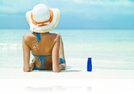 Három aranyszabály a biztonságos nyári napozáshoz