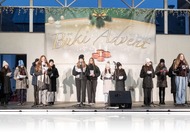 Fellobbant a harmadik gyertya lángja a büki adventi koszorún