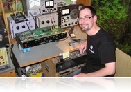 „Legelső munkám dédpapám csöves rádiója volt” – interjú Máté Krisztiánnal