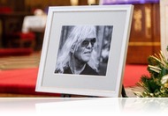 A Föld árnyékos oldalán: újabb CD az Omega életműsorozatában