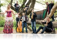 Cimbaliband: Világsikerek 130 húron