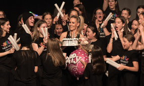 A New West Company nyári táncshow-ja az MMIK-ban