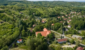 A Vasfüggöny eltitkolt történetei