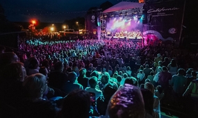 10 nap, 140 ezer látogató, 40 helyszín, 4300 program – számokban így festett az idei Művészetek Völgye